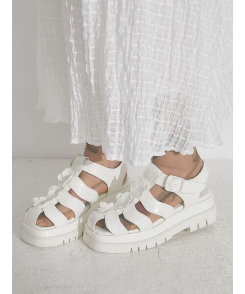 merry jenny(メリージェニー)の「flowerグルカサンダル(サンダル・レディース・ブラック/オフホワイト・MEDIUM/LARGE)」の12枚目の写真