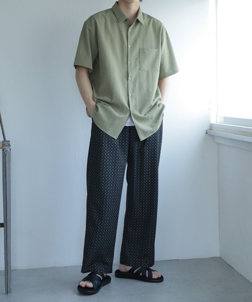 SENSE OF PLACE by URBAN RESEARCH(センスオブプレイスバイアーバンリサーチ)の「『セットアップ対応』『イージーケア』リネンライクレギュラーカラーシャツ(5分袖)(シャツ/ブラウス・メンズ・ロイヤルブルー/アイボリー/カーキ/チャコールグレー/ライトブルー・MEDIUM/LARGE)」の22枚目の写真