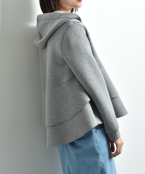 INTERPLANET(インタープラネット)の「ダンボールニットフリルZIPパーカー(パーカー・レディース・ブラック/グレー/グレイッシュベージュ/ライトグレー・FREE/LARGE)」の8枚目の写真