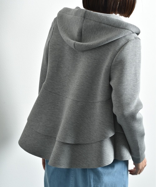 INTERPLANET(インタープラネット)の「ダンボールニットフリルZIPパーカー(パーカー・レディース・ブラック/グレー/グレイッシュベージュ/ライトグレー・FREE/LARGE)」の9枚目の写真