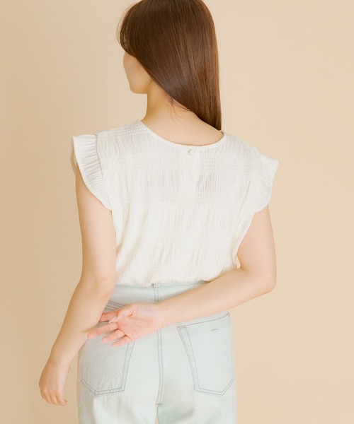 HEYUMM(ヘユム)の「シャーリングカットトップ(シャツ/ブラウス・レディース・アイボリー/ブラック/ベージュ・ONE)」の7枚目の写真