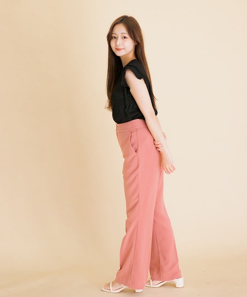 HEYUMM(ヘユム)の「シャーリングカットトップ(シャツ/ブラウス・レディース・アイボリー/ブラック/ベージュ・ONE)」の13枚目の写真