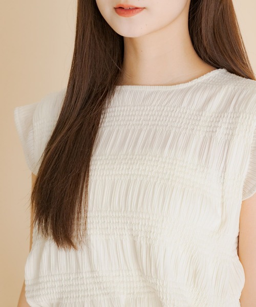 HEYUMM(ヘユム)の「シャーリングカットトップ(シャツ/ブラウス・レディース・アイボリー/ブラック/ベージュ・ONE)」の22枚目の写真