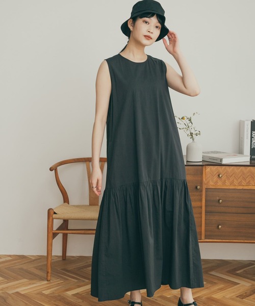 FORK&SPOON（フォークアンドスプーン）の「FORK&SPOON　ローギャザースイッチワンピース（ワンピース・レディース・モカ/ブルー/ブラック・1/2）」の2枚目の写真