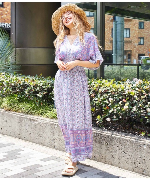 anap mimpi（アナップミンピ）の「レトロフラワードルマンワンピース