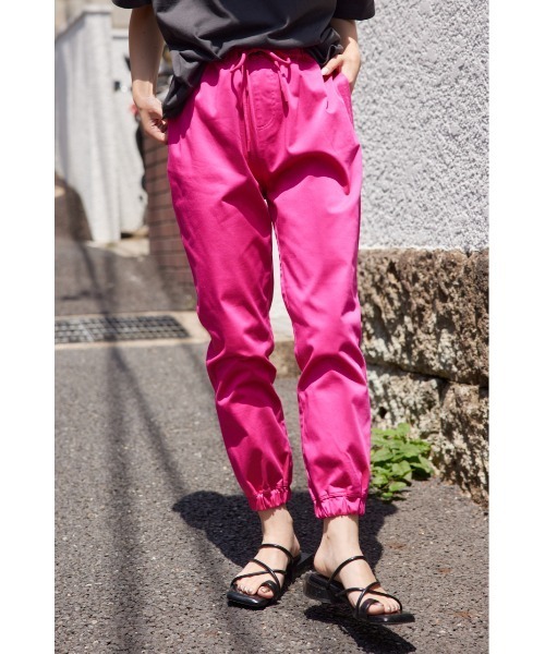 RODEO CROWNS WIDE BOWL（ロデオクラウンズワイドボウル）の「T/F EASY JOG PANTS（その他パンツ・レディース・カーキ/オフホワイト/イエロー/ピンク/ブラック・MEDIUM/SMALL）」の21枚目の写真