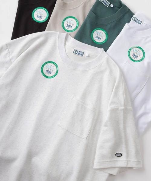 DISCUS(ディスカス)の「【DISCUS/ディスカス】ワンポイントワッペン&ピスネームデザイン ビッグシルエット半袖Tシャツ/COOLMAX(Tシャツ/カットソー・メンズ・ブラック/グレイッシュベージュ/オートミール/ホワイト/ライトグリーン・M/L/XL)」の4枚目の写真