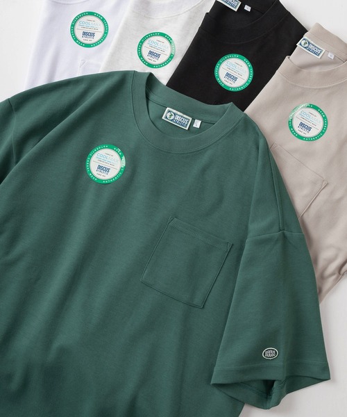 DISCUS(ディスカス)の「【DISCUS/ディスカス】ワンポイントワッペン&ピスネームデザイン ビッグシルエット半袖Tシャツ/COOLMAX(Tシャツ/カットソー・メンズ・ブラック/グレイッシュベージュ/オートミール/ホワイト/ライトグリーン・M/L/XL)」の1枚目の写真