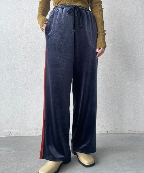 Solace(ソレイス)の「配色ラインベロアパンツ(その他パンツ・レディース・ネイビー/ブラック・FREE)」の7枚目の写真