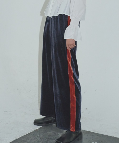 Solace(ソレイス)の「配色ラインベロアパンツ(その他パンツ・レディース・ネイビー/ブラック・FREE)」の22枚目の写真