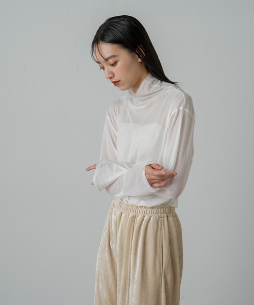 earthy(アーシー)の「リサイクルチュールタートル(Tシャツ/カットソー・レディース・オフホワイト/ブラウン/ベージュ/ブラック・FREE)」の6枚目の写真