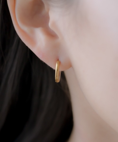 ear PAPILLONNER(イアパピヨネ)の「《金属アレルギー対応》ステンレス・バイカラーミニフープピアス(ピアス(両耳用)・レディース・ゴールド・FREE)」の4枚目の写真