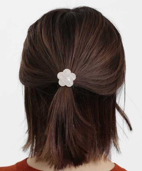 MARY QUANT（マリークワント）の「デコレートアセチ ヘアゴム（ヘアゴム・レディース・ホワイト/ブラック・FREE）」の6枚目の写真