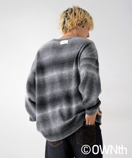 OWNth（オンス）の「グラデーションクルーネックニット（ニット/セーター・レディース・ブルー/ブラック・FREE）」の8枚目の写真