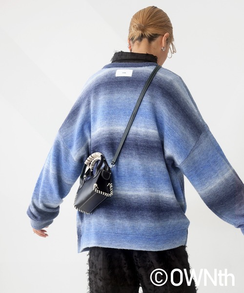 OWNth（オンス）の「グラデーションクルーネックニット（ニット/セーター・レディース・ブルー/ブラック・FREE）」の14枚目の写真