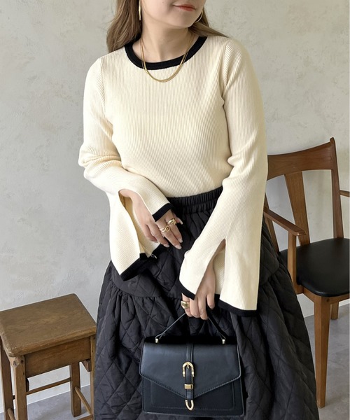 prose verse(プロズヴェール)の「スリット入りバイカラーフレアスリーブニット(ニット/セーター・レディース・ブラック/ネイビー/チャコール/アイボリー・フリ-)」の6枚目の写真