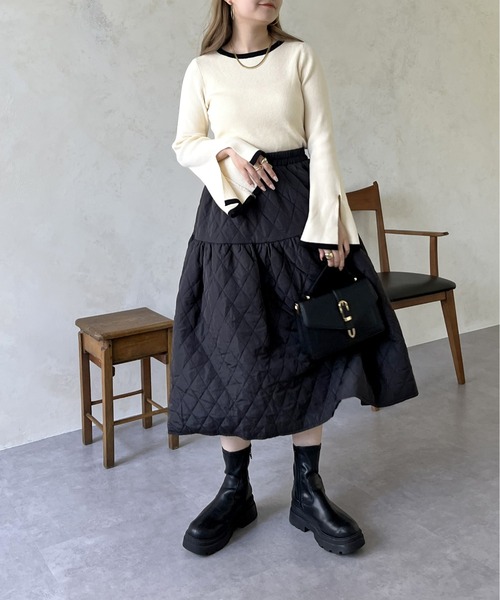 prose verse(プロズヴェール)の「スリット入りバイカラーフレアスリーブニット(ニット/セーター・レディース・ブラック/ネイビー/チャコール/アイボリー・フリ-)」の13枚目の写真