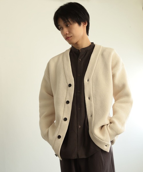 SENSE OF PLACE by URBAN RESEARCH（センスオブプレイスバイアーバンリサーチ）の「モールVネックカーディガン（カーディガン/ボレロ・メンズ・アイボリー/ブラック/ブラウン/ボルドー・LARGE/MEDIUM）」の20枚目の写真