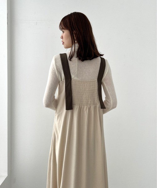Olu.（オルドット）の「バイカラージャンパースカート（ジャンパースカート・レディース・ベージュ/チャコールグレー・FREE）」の20枚目の写真
