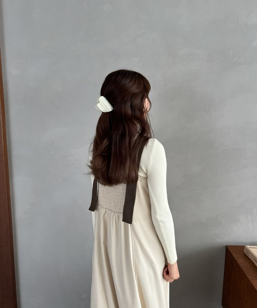 Olu.（オルドット）の「バイカラージャンパースカート（ジャンパースカート・レディース・ベージュ/チャコールグレー・FREE）」の14枚目の写真