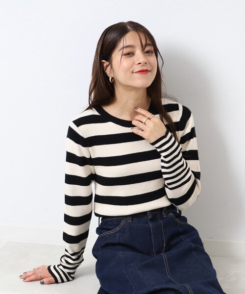 DRESKIP(ドレスキップ)の「◆【無地/ボーダー】もちもち ベーシックニット【ここちイージー】(ニット/セーター・レディース・ブルー/ナチュラル/ブラック/ブラック系2/ブルー系その他4・02/03/04)」の2枚目の写真