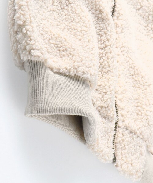 BRANSHES(ブランシェス)の「大きめ衿ボアジャケット(ブルゾン・キッズ・ブラウン/ピンクベージュ・90/140/120/100/110/130/150)」の9枚目の写真