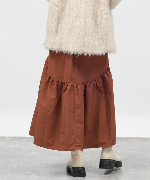 LAKOLE（ラコレ）の「ティアードボリュームスカート / 984167（スカート・レディース・ブラウン/ブラック・SMALL/MEDIUM）」の12枚目の写真