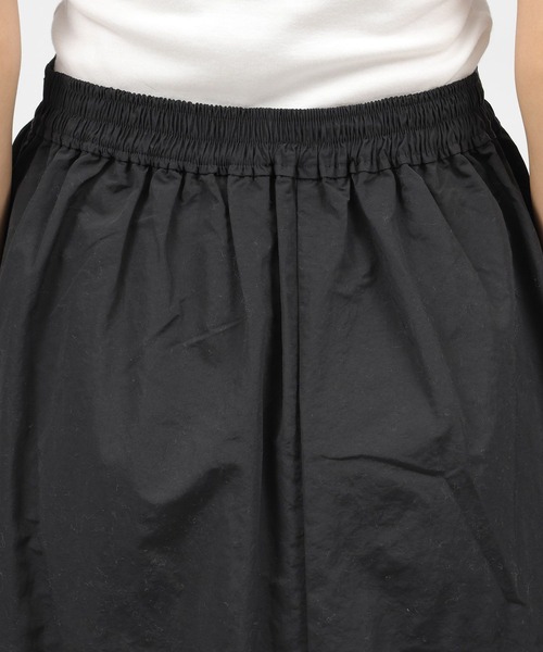 LAKOLE（ラコレ）の「ティアードボリュームスカート / 984167（スカート・レディース・ブラウン/ブラック・SMALL/MEDIUM）」の4枚目の写真