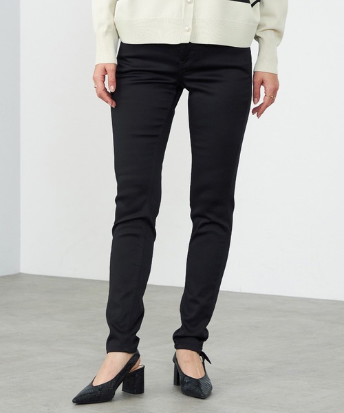 C17（シーセブンティーン）の「C17 タイトスキニーデニムパンツ（デニムパンツ・レディース・ライトインディゴブルー/ブラック/ダークインディゴブルー/インディゴブルー・25/30/28/26/29/27）」の2枚目の写真