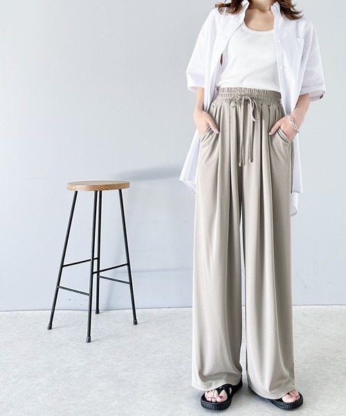 ルックスも機能性も優秀♪ギャザーワイドストレートイージーパンツ
