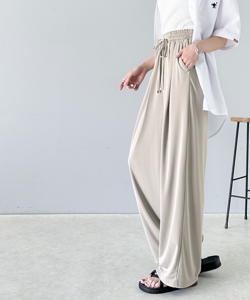 ルックスも機能性も優秀♪ギャザーワイドストレートイージーパンツ