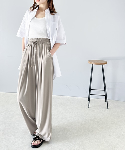 ルックスも機能性も優秀♪ギャザーワイドストレートイージーパンツ
