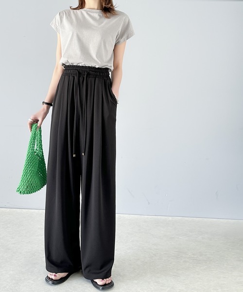 ルックスも機能性も優秀♪ギャザーワイドストレートイージーパンツ