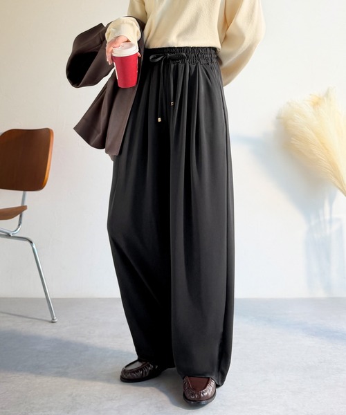 classicalelf(クラシカルエルフ)の「【防シワ機能付き】ロングシーズン活躍!ルックスも機能性も優秀♪ギャザーワイドストレートイージーパンツ(その他パンツ・レディース・ブラック/グレイッシュベージュ/アイボリー・LARGE/MEDIUM/SMALL/X-LARGE)」の20枚目の写真