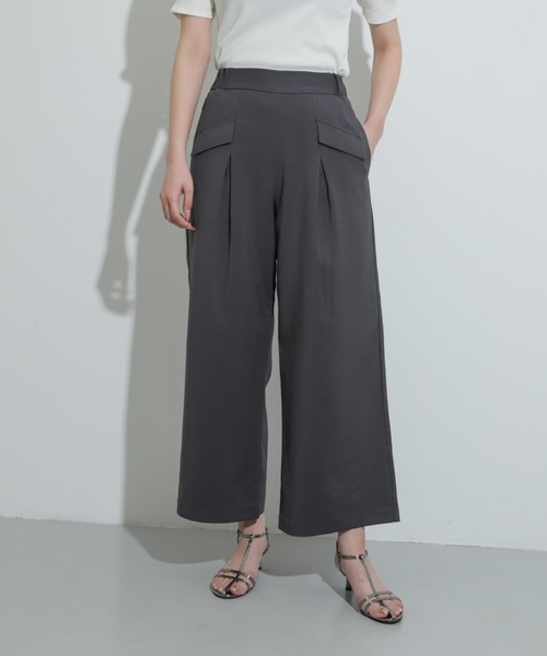 HEYUMM（ヘユム）の「フラップポケットワイドパンツ（その他パンツ・レディース・チャコールグレー/アイボリー/ライトベージュ・MEDIUM/SMALL）」の3枚目の写真