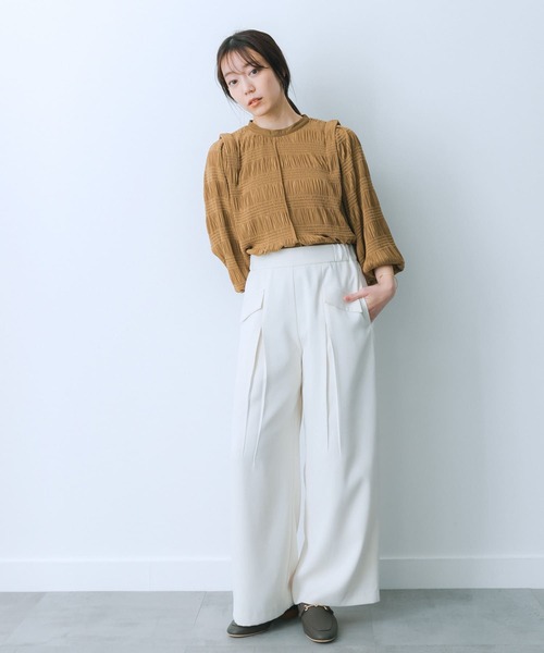 HEYUMM（ヘユム）の「フラップポケットワイドパンツ（その他パンツ・レディース・チャコールグレー/アイボリー/ライトベージュ・MEDIUM/SMALL）」の2枚目の写真