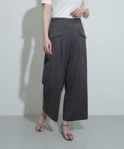 HEYUMM（ヘユム）の「フラップポケットワイドパンツ（その他パンツ・レディース・チャコールグレー/アイボリー/ライトベージュ・MEDIUM/SMALL）」の19枚目の写真