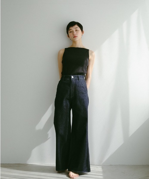 CASA FLINE(カーサフライン)の「【YANUK】別注フレアデニム(デニムパンツ・レディース・インディゴブルー/ブルー・2/0/1)」の3枚目の写真