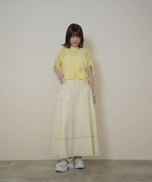 mimi toujours（ミミトゥジュール）の「ショート丈 ダメージ ニット トップス mimi toujours×itsPeachi（ニット/セーター・レディース・イエロー/ライトブルー/ホワイト・M）」の7枚目の写真