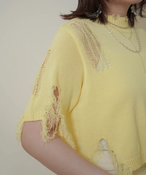 mimi toujours（ミミトゥジュール）の「ショート丈 ダメージ ニット トップス mimi toujours×itsPeachi（ニット/セーター・レディース・イエロー/ライトブルー/ホワイト・M）」の10枚目の写真