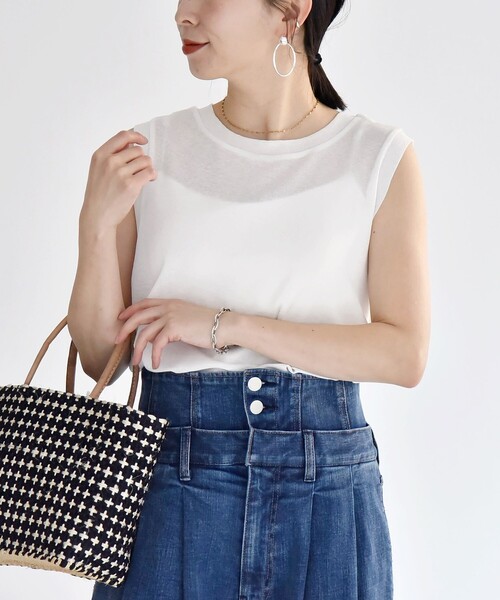 quaranciel(カランシエル)の「quaranciel:〈手洗い可能〉シアー スラブ ノースリーブ タンク TEE(Tシャツ/カットソー・レディース・ブラック/ライトグリーン/オフホワイト・ONE SIZE)」の8枚目の写真