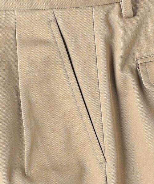 District UNITED ARROWS(ディストリクト ユナイテッドアローズ)の「<District> T/C CHINO WIDE 2P PANTS/チノパンツ(チノパンツ・メンズ・ベージュ・S/M/L/XL)」の4枚目の写真