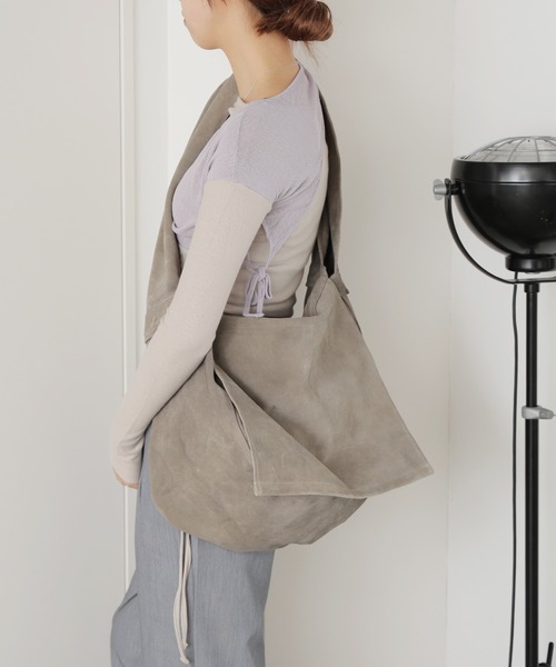 SEVEN BY SEVEN(セブンバイセブン)の「SEVEN BY SEVEN/セブン バイ セブン LEATHER SHOULDER BAG ショルダーバッグ(ショルダーバッグ・メンズ・グレー/ブラック/ブラウン・FREE)」の4枚目の写真
