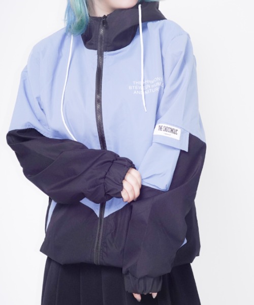 rovtski(ロフトスキー)の「Z)【BLINGLEADS】ABL21470 GRAPHICHOOD BLOUSON/グラフィックフードブルゾン(ブルゾン・レディース・ホワイト×ブルー/ブラック×レッド/ブラック系その他/ブラック×ブルー/ホワイト系その他・FREE)」の10枚目の写真