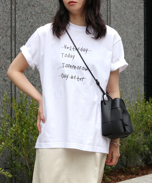 HER CLOSET(ハークローゼット)の「 【HER CLOSET】WEB限定手描きロゴTシャツ WEB LIMITED HAND-DRAWN LOGO T-SHIRT(Tシャツ/カットソー・レディース・オフホワイト/ブラック・L/M/S)」の17枚目の写真