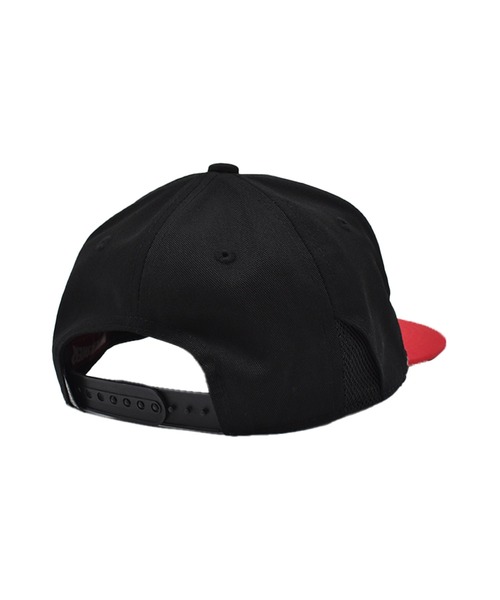 THRASHER（スラッシャー）の「THRASHER/スラッシャー キッズ キャップ ロゴ フラットバイザー 24TH-C01K（キャップ・キッズ・ブラック/ブラック×レッド/ブラック×ライム/ブラック×ブルー・FREE）」の6枚目の写真