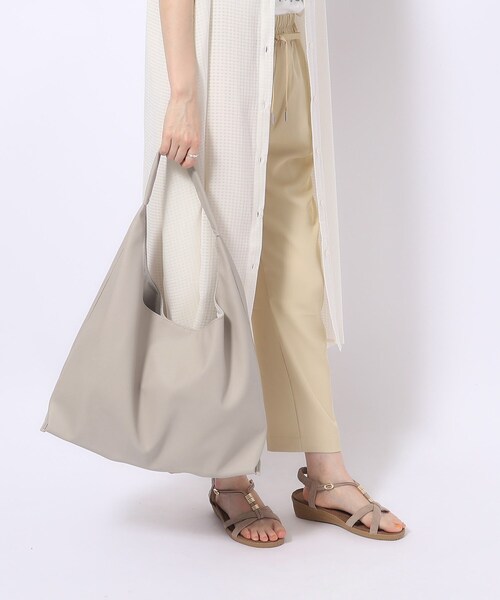 SHOO・LA・RUE（シューラルー）の「◆フロント切り替えトートバッグ（トートバッグ・レディース・ブルー/グレー/ブラック・00）」の4枚目の写真