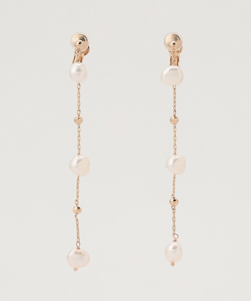 TOCCA(トッカ)の「PEARL STATION EARRINGS 淡水バロックパール イヤリング(イヤリング・レディース・ゴールド系/シルバー系・F)」の7枚目の写真