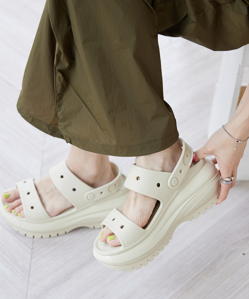 セール】【Crocs/クロックス】 MEGA CRUSH SANDAL（サンダル