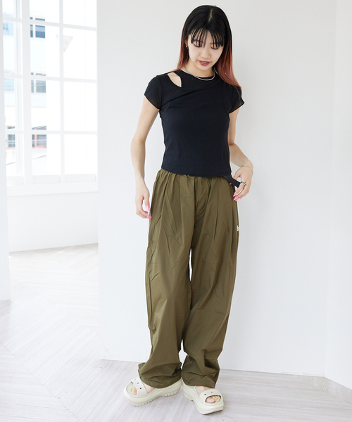 crocs(クロックス)の「【Crocs/クロックス】 MEGA CRUSH SANDAL(サンダル・レディース・ブラック/アイボリー・23cm)」の6枚目の写真